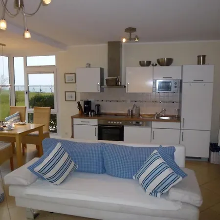 Mit Grosser Terrasse Und Herrlicher Aussicht By Interhome *